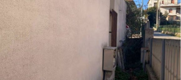 Imóvel comercial em Morro d'Oro, Italy 80 m² N.º 319303 12