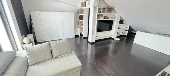 Ático de 4 dormitorios en València, Spain No. 135574 38