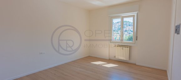 3 bedrooms Apartment in Trieste, Italy No. 363098 9