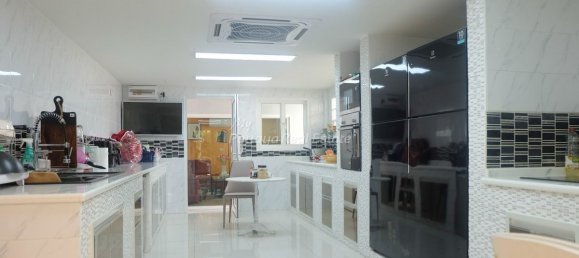 Casa T3 em Bang Lamung, Thailand N.º 57815 6