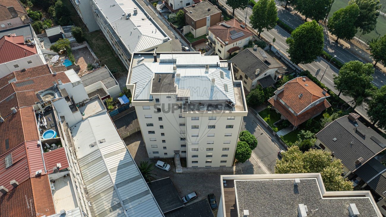 Apartamento de 4 dormitorios en Braga, Portugal No. 260347