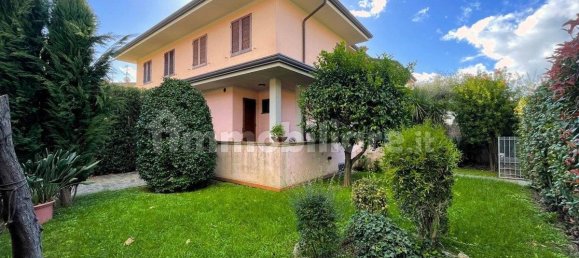 3 bedrooms Villa in Pietrasanta, Italy No. 194739 31