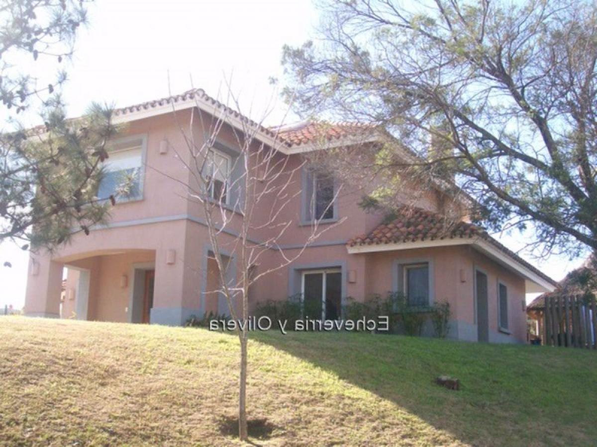 3 bedrooms House in Canelones, Uruguay No. 4907