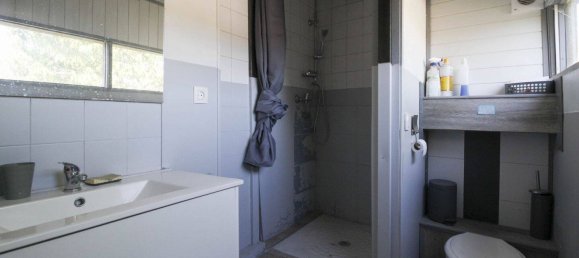 4 bedrooms House in Chateau-Renard, France No. 91982 27