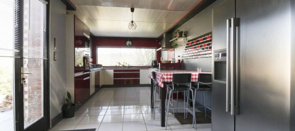 4 bedrooms House in Chateau-Renard, France No. 91982 7