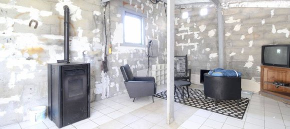 4 bedrooms House in Chateau-Renard, France No. 91982 23