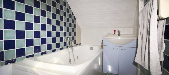 4 bedrooms House in Chateau-Renard, France No. 91982 19