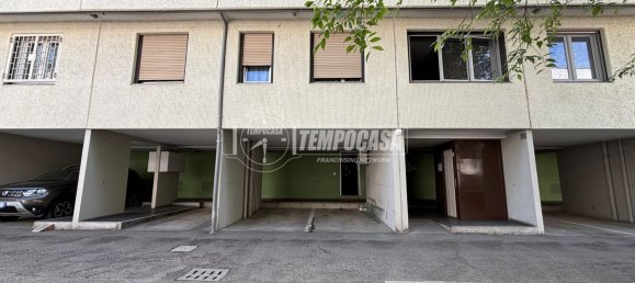 3 rooms Apartment in Bologna, Italy No. 258120 16