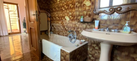 Villa de 3 dormitorios en Ardea, Italy No. 55928 44