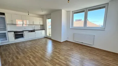 4-Zimmer Doppelhaus in Rudolfsheim-Funfhaus, Austria, Nr. 142019