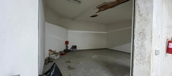 Гараж 38м² в Бриндизи, Италия № 298709 6