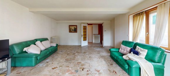 2 bedrooms House in Soissons, France No. 213052 4