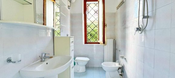 3-salle Maison à Poggio a Caiano, Italy No. 38074 79