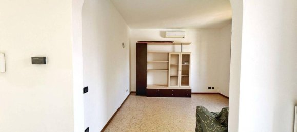 3-salle Maison à Poggio a Caiano, Italy No. 38074 61