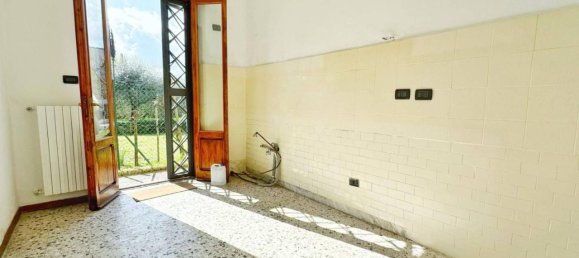 3-salle Maison à Poggio a Caiano, Italy No. 38074 42