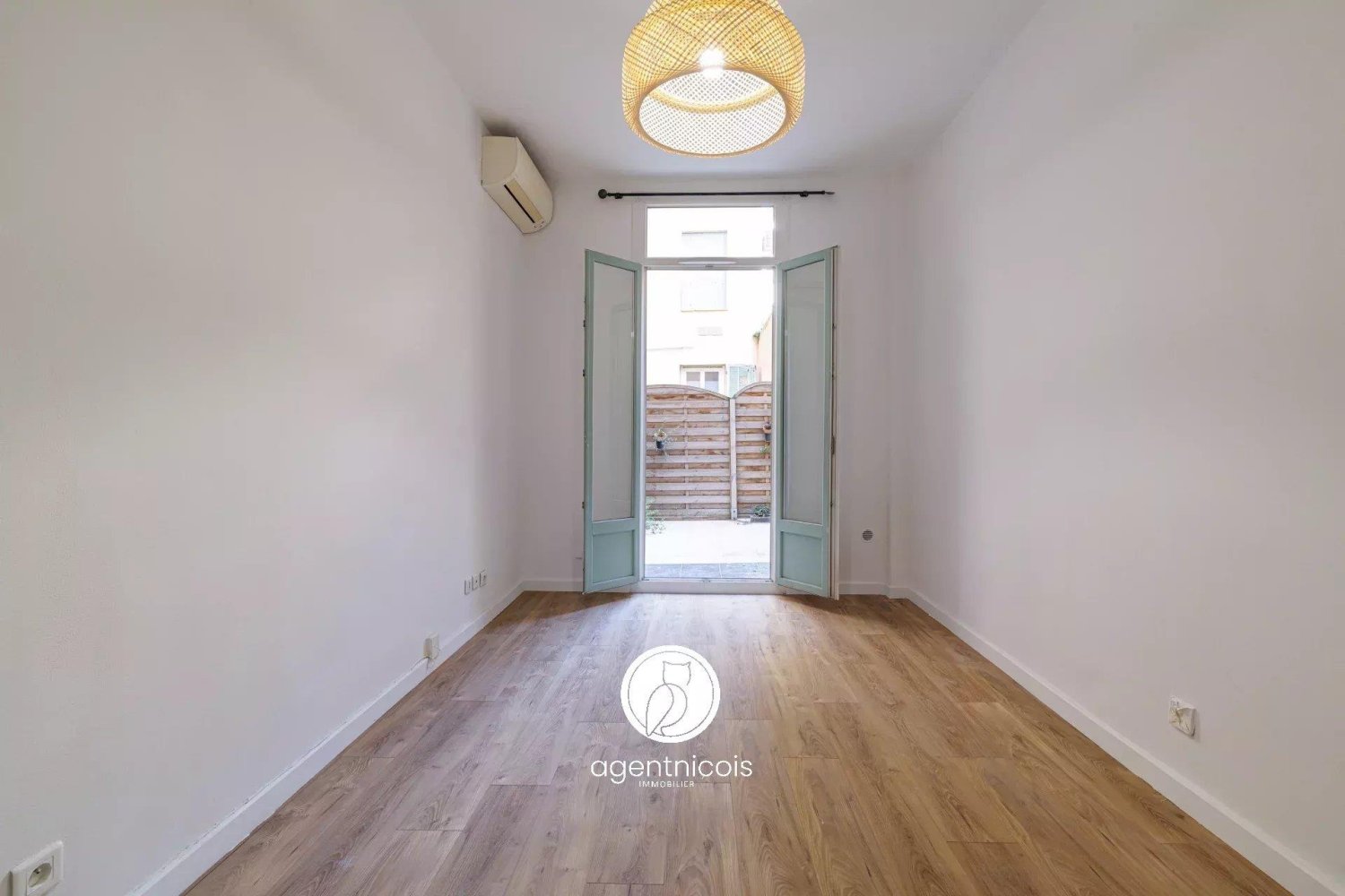 Apartamento de 2 divisões em Nice, France N.º 354834