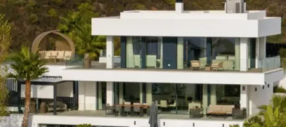 4 bedrooms Villa in Marbella, Spain No. 55970 6