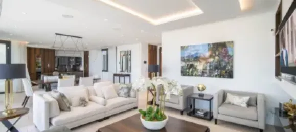 4 bedrooms Villa in Marbella, Spain No. 55970 12