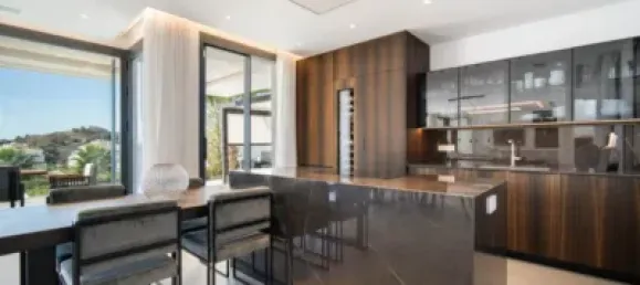 4 bedrooms Villa in Marbella, Spain No. 55970 14