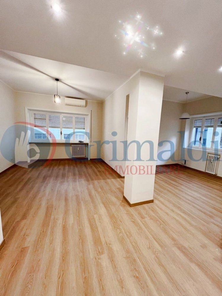 2 Schlafzimmer Wohnung in Rome, Italy, Nr. 383309