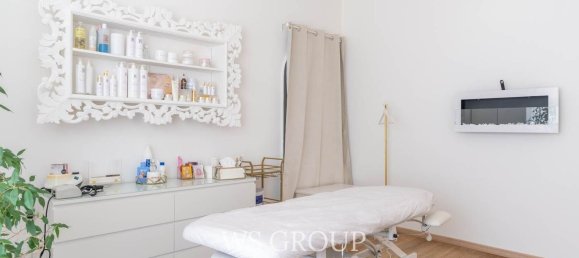 74m² Commercial property in Monza, Italy No. 12424 17