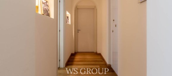 74m² Commercial property in Monza, Italy No. 12424 7