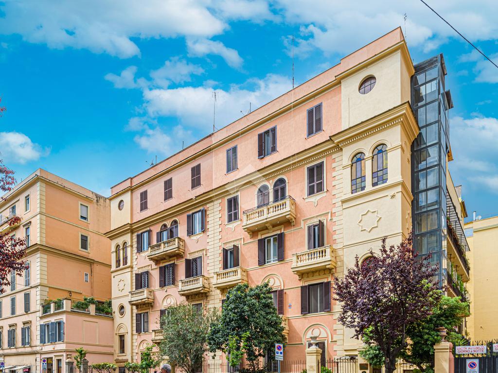 1 bedroom Apartment in Rome, Italy No. 359959