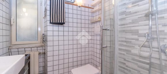 1 bedroom Apartment in Rome, Italy No. 359959 12