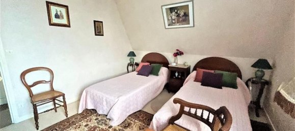 Квартира с 3 спальнями в Бурж, Франция № 154001 11