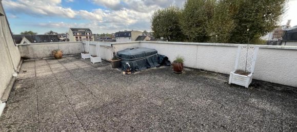 Квартира с 3 спальнями в Бурж, Франция № 154001 16