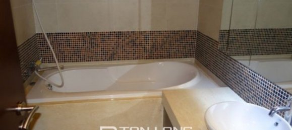 2 bedrooms Apartment in Ba Dinh, Vietnam No. 3473 8