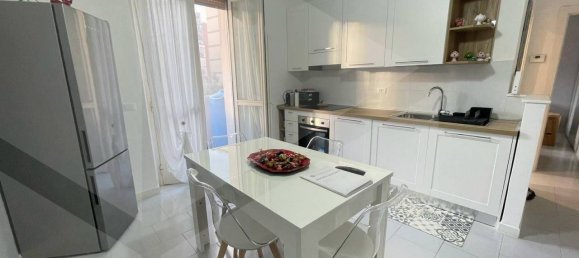 2 rooms Apartment in Bari, Italy No. 23645 2