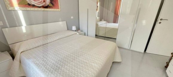 2 rooms Apartment in Bari, Italy No. 23645 14
