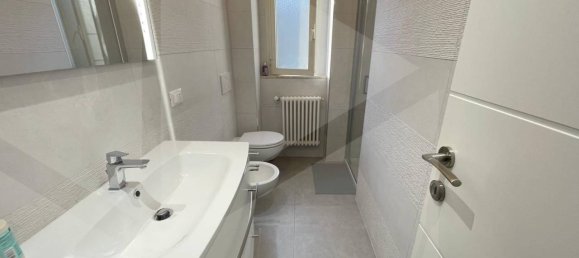 2 rooms Apartment in Bari, Italy No. 23645 6