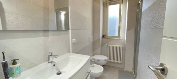 2 rooms Apartment in Bari, Italy No. 23645 9