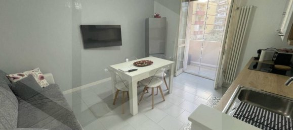 2 rooms Apartment in Bari, Italy No. 23645 5