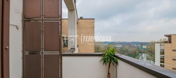 Дуплекс с 2 комнатами в Сан Донато Миланезе, Италия № 20929 3