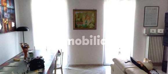 Apartamento de 3 habitaciónes en Reggio Emilia, Italy No. 7422 3