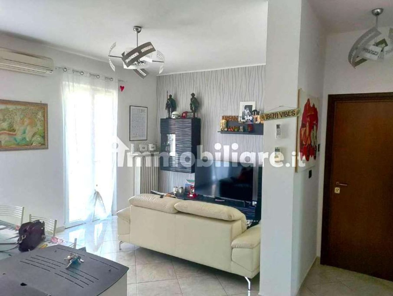 Apartamento de 3 habitaciónes en Reggio Emilia, Italy No. 7422