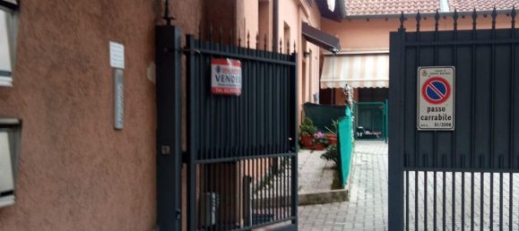 Studio in Bovisio Masciago, Italy No. 31683 26