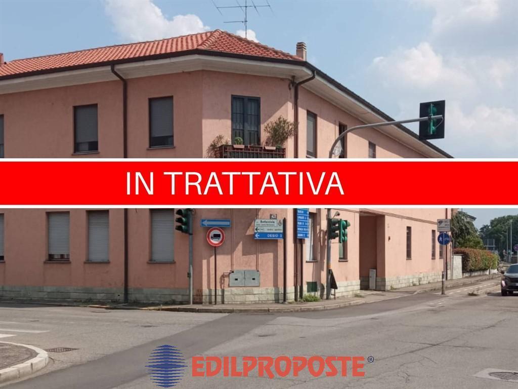 Studio in Bovisio Masciago, Italy No. 31683