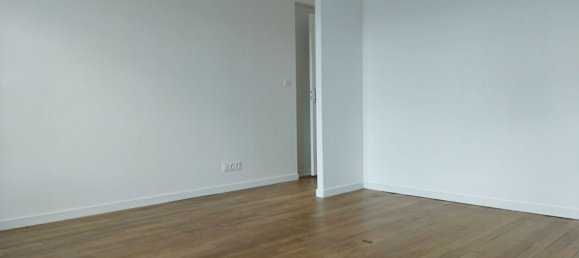 2 bedrooms Apartment in Mayenne, France No. 357855 3