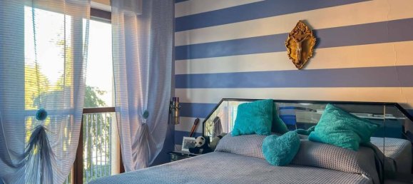 4 rooms House in Como, Italy No. 28232 13