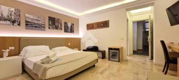 Hotel de 16 habitaciónes en Palermo, Italy No. 287975 24