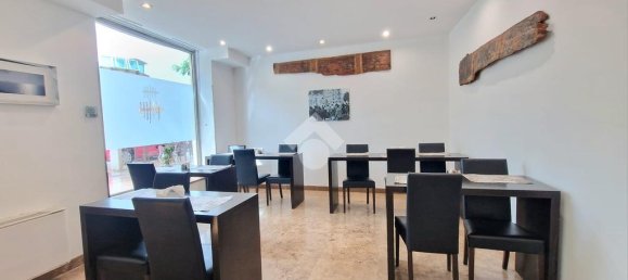 Hotel de 16 habitaciónes en Palermo, Italy No. 287975 16