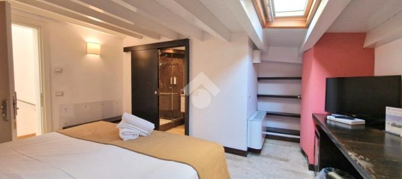 Hotel de 16 habitaciónes en Palermo, Italy No. 287975 9