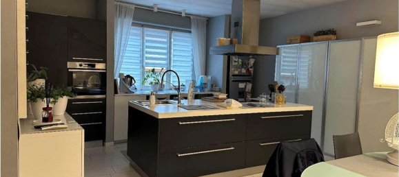 Apartamento de 4 dormitorios en Manerbio, Italy No. 329052 8