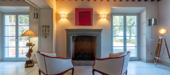 5 bedrooms Villa in Livorno, Italy No. 64375 8