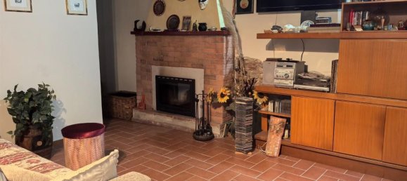7 rooms House in Buti, Italy No. 285683 8