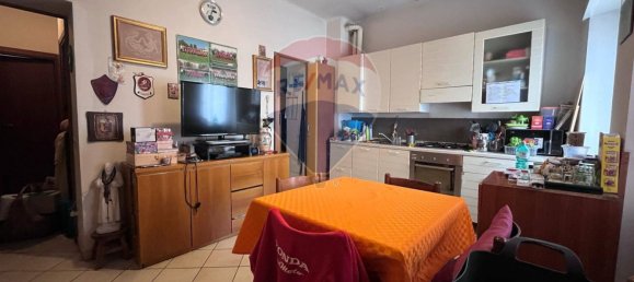 Apartamento de 1 dormitorio en Desio, Italy No. 6946 3